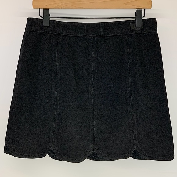 Paige Scalloped Button Front Francesca Denim Mini Skirt Size 30 in Black‎ - Picture 3 of 7